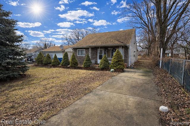 23340 Cunningham Avenue, Warren, MI 48091