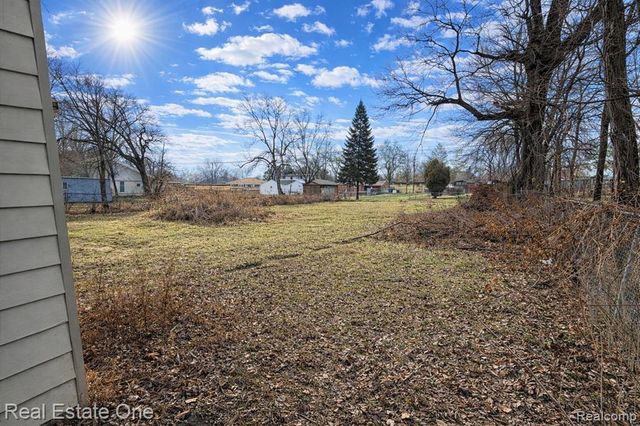 23340 Cunningham Avenue, Warren, MI 48091