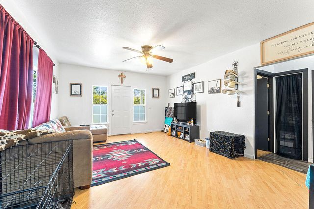 202 Oak Street, Anderson, MO 64831