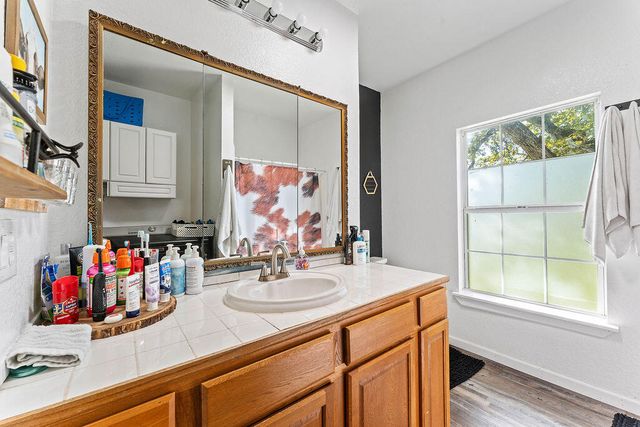 202 Oak Street, Anderson, MO 64831