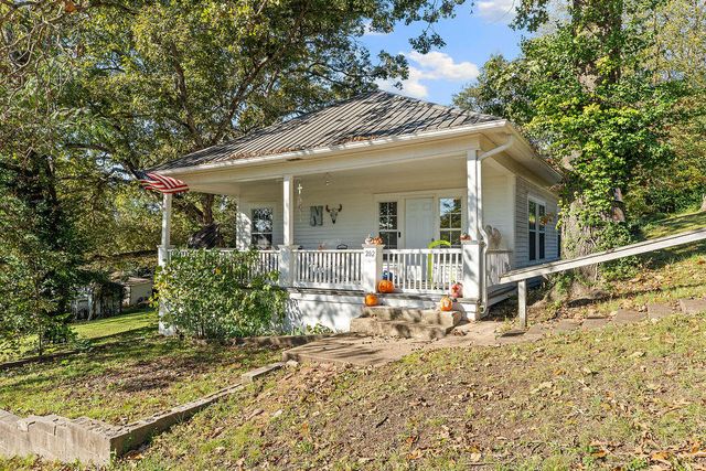 202 Oak Street, Anderson, MO 64831