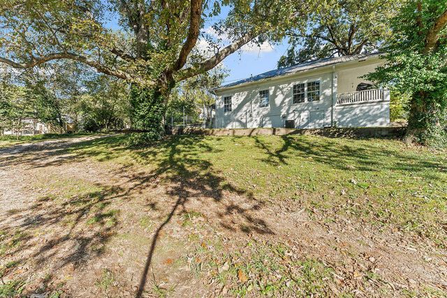 202 Oak Street, Anderson, MO 64831