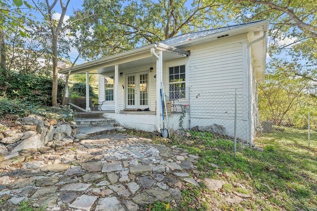 202 Oak Street, Anderson, MO 64831