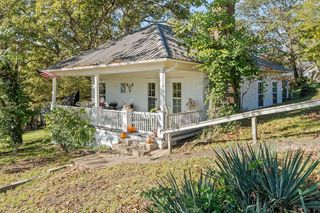 202 Oak Street, Anderson, MO 64831