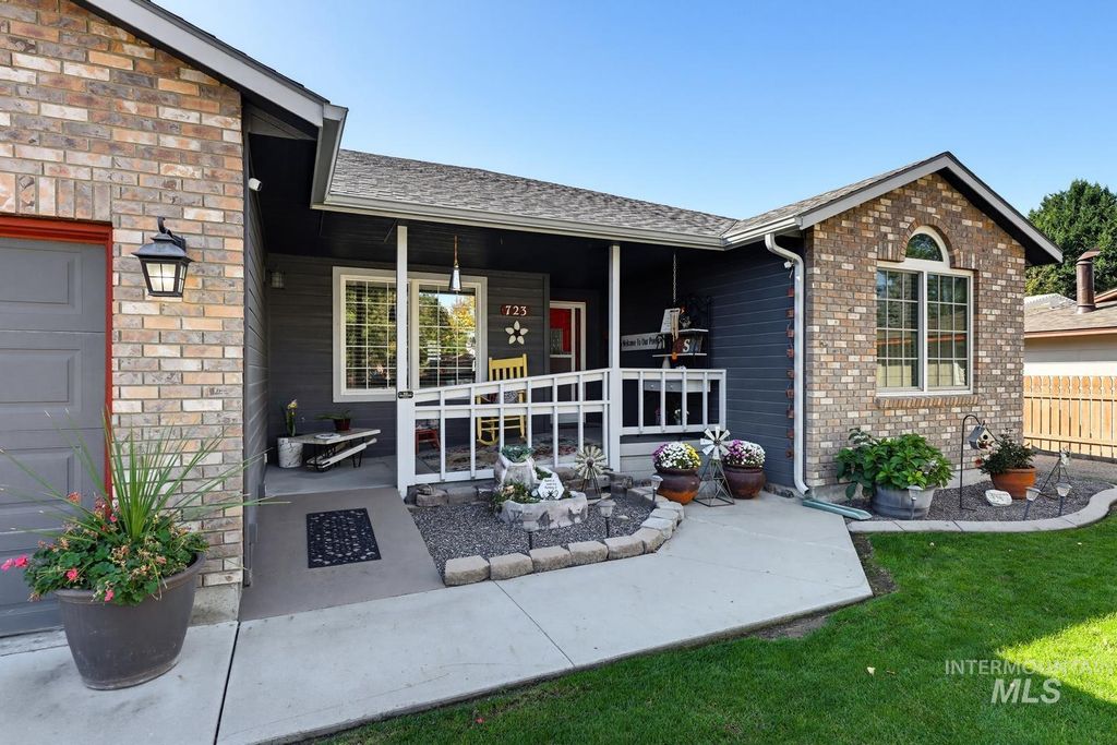 723 Roberts Ave, Nampa, ID 83651 photo 4