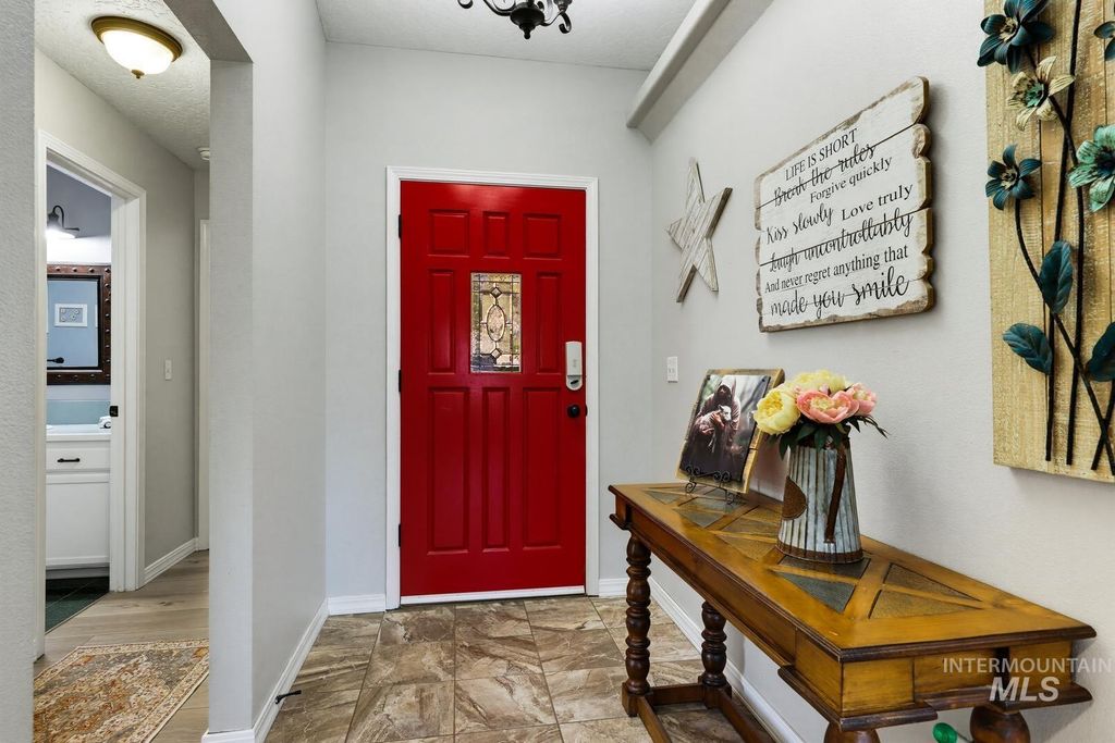 723 Roberts Ave, Nampa, ID 83651 photo 5