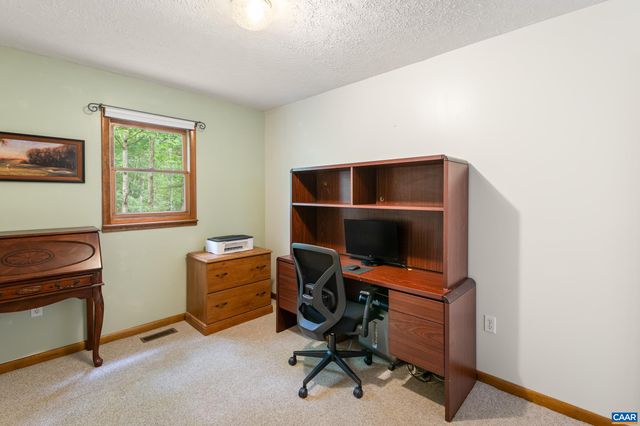 4 GUM CT, Palmyra, VA 22963