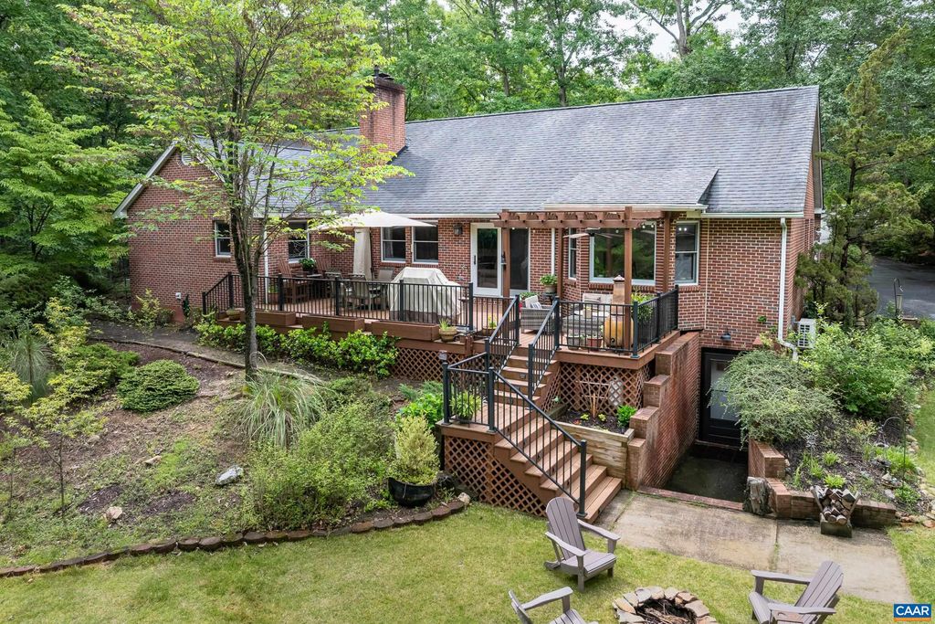 4 GUM CT, Palmyra, VA 22963