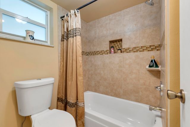 9440 Live Oak Place, Davie, FL 33324