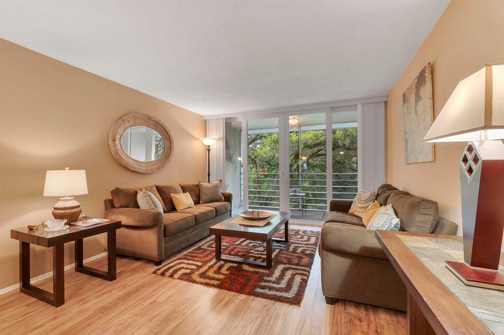 9440 Live Oak Place, Davie, FL 33324