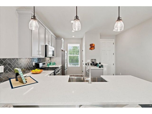 3798 Keplinger Lake Dr, Loveland, CO 80538
