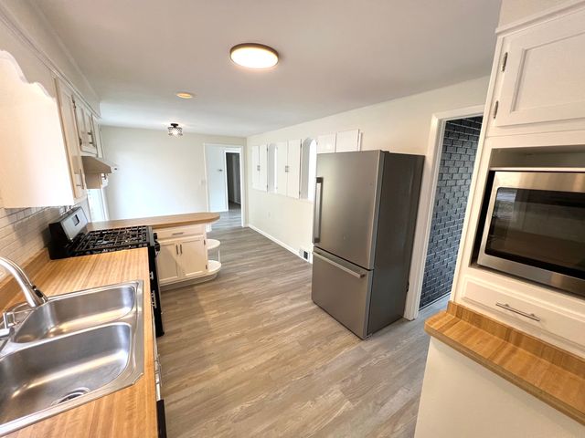 1630 Jonathan Avenue, Rockford, IL 61103