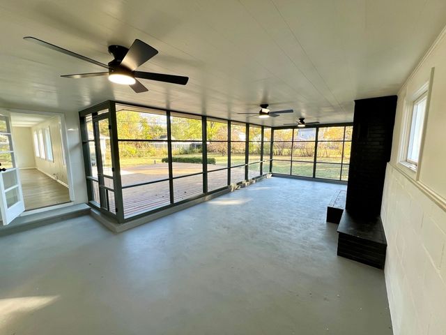 1630 Jonathan Avenue, Rockford, IL 61103