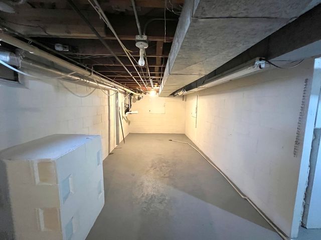 1630 Jonathan Avenue, Rockford, IL 61103