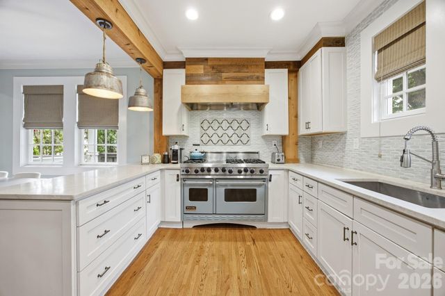1726 S Mint Street, Charlotte, NC 28203