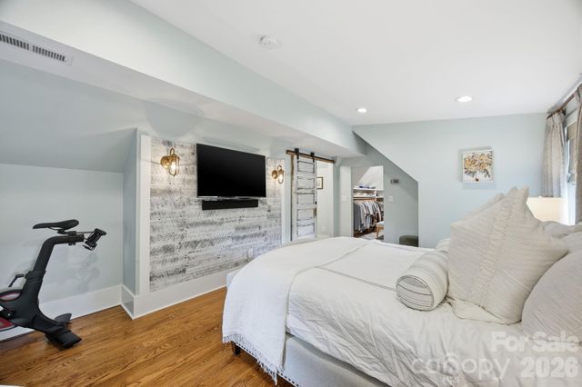 1726 S Mint Street, Charlotte, NC 28203