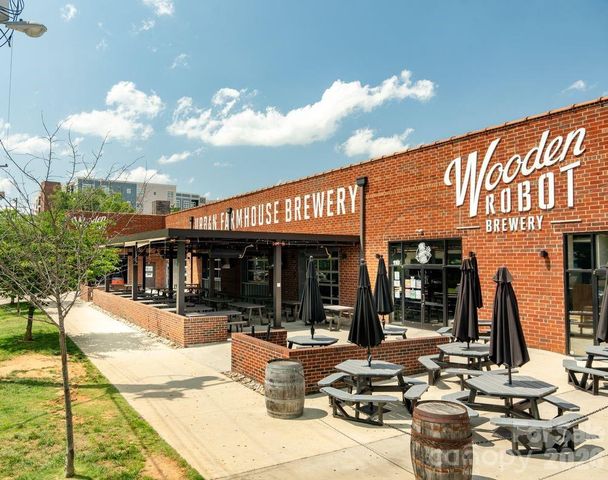 1726 S Mint Street, Charlotte, NC 28203