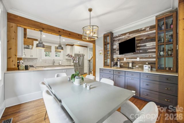 1726 S Mint Street, Charlotte, NC 28203
