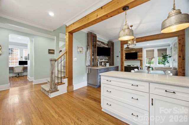 1726 S Mint Street, Charlotte, NC 28203