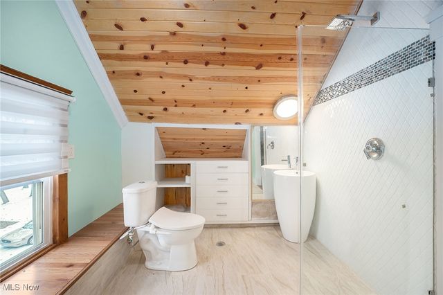 33895 Lorain Road, North Ridgeville, OH 44039