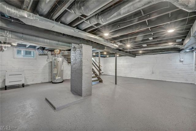 33895 Lorain Road, North Ridgeville, OH 44039