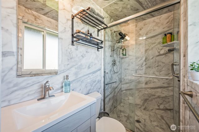 932 CRAWFORD Avenue, Wenatchee, WA 98801