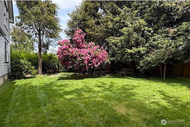 311 Cherry Street, Blaine, WA 98230