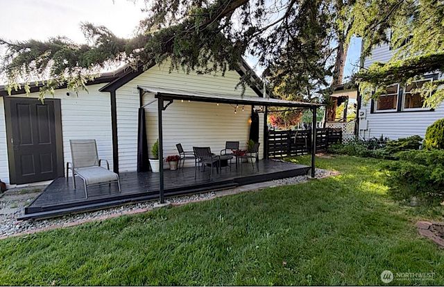 311 Cherry Street, Blaine, WA 98230