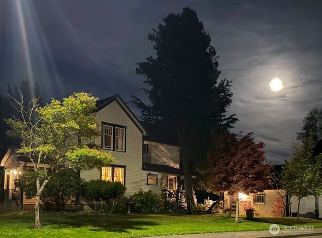 311 Cherry Street, Blaine, WA 98230