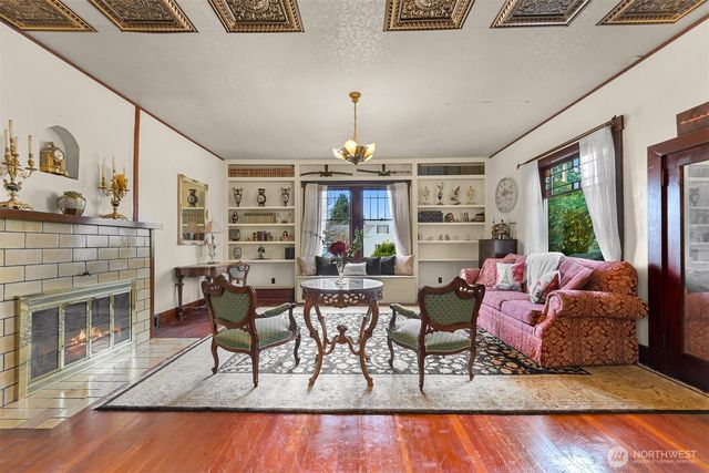 311 Cherry Street, Blaine, WA 98230