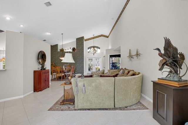 7317 Amber Falls Lane, Boynton Beach, FL 33437