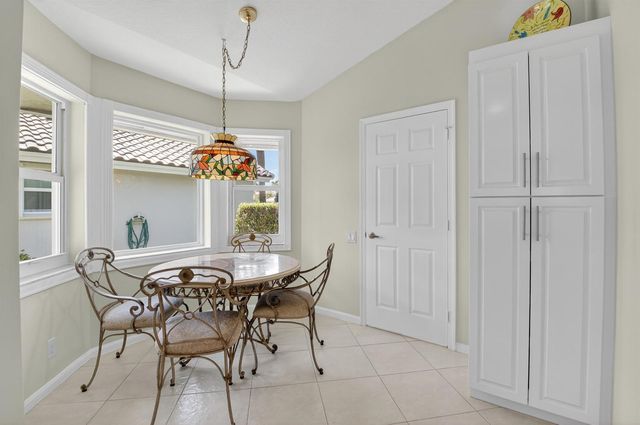 7317 Amber Falls Lane, Boynton Beach, FL 33437
