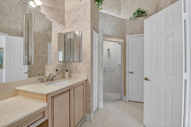 7317 Amber Falls Lane, Boynton Beach, FL 33437