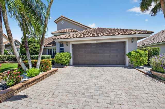 7317 Amber Falls Lane, Boynton Beach, FL 33437