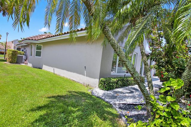 7317 Amber Falls Lane, Boynton Beach, FL 33437