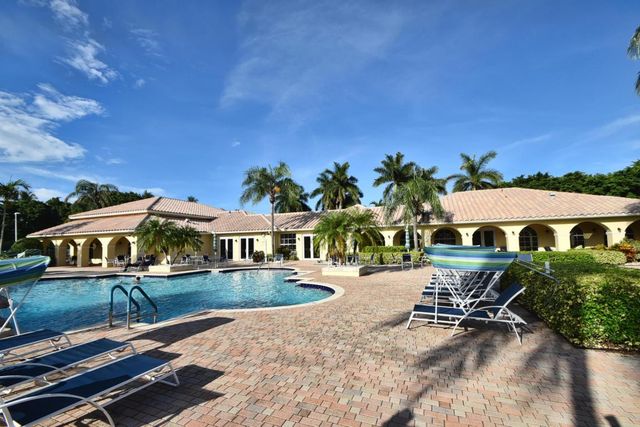 7317 Amber Falls Lane, Boynton Beach, FL 33437