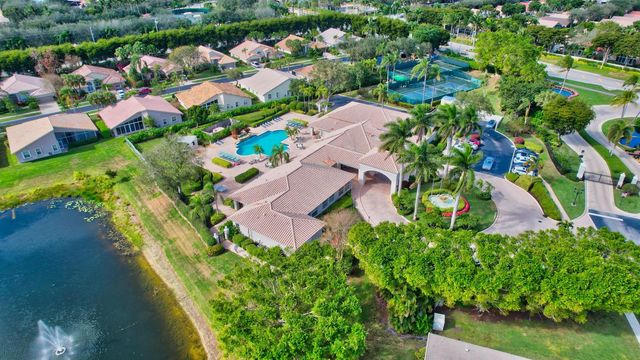 7317 Amber Falls Lane, Boynton Beach, FL 33437