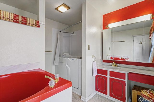 1040 Tari Drive, Colorado Springs, CO 80921