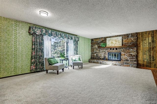 1040 Tari Drive, Colorado Springs, CO 80921