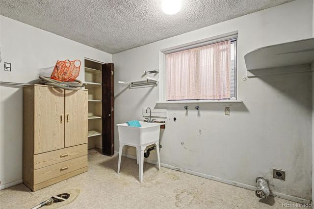 1040 Tari Drive, Colorado Springs, CO 80921