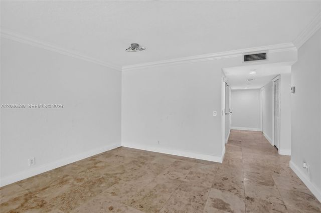359 Lakeview Drive 102, Weston, FL 33326