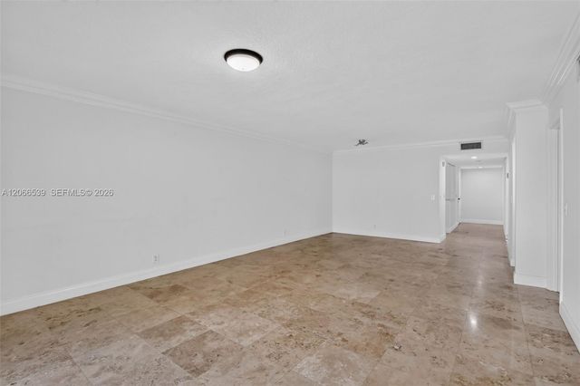 359 Lakeview Drive 102, Weston, FL 33326