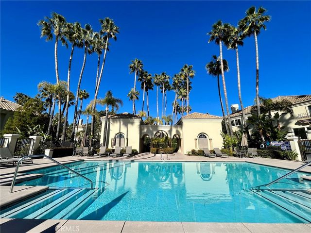 26465 La Traviata, Laguna Hills, CA 92653