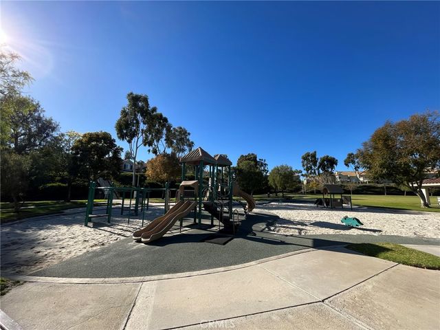 26465 La Traviata, Laguna Hills, CA 92653