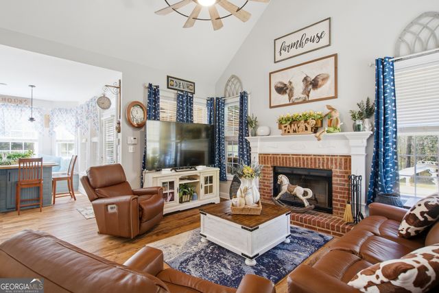 165 Hill Avenue, Fayetteville, GA 30215