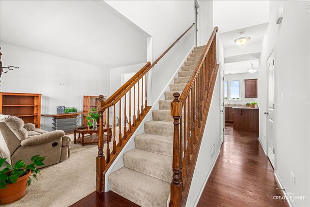 542 Snow Street, Sugar Grove, IL 60554