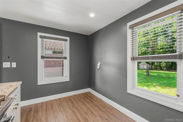 9 Memory Lane, Poughkeepsie, NY 12603