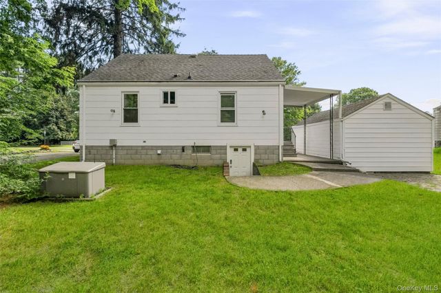 9 Memory Lane, Poughkeepsie, NY 12603