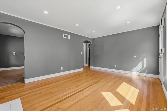 9 Memory Lane, Poughkeepsie, NY 12603