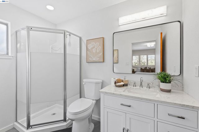 121 Ardith Dr, Orinda, CA 94563